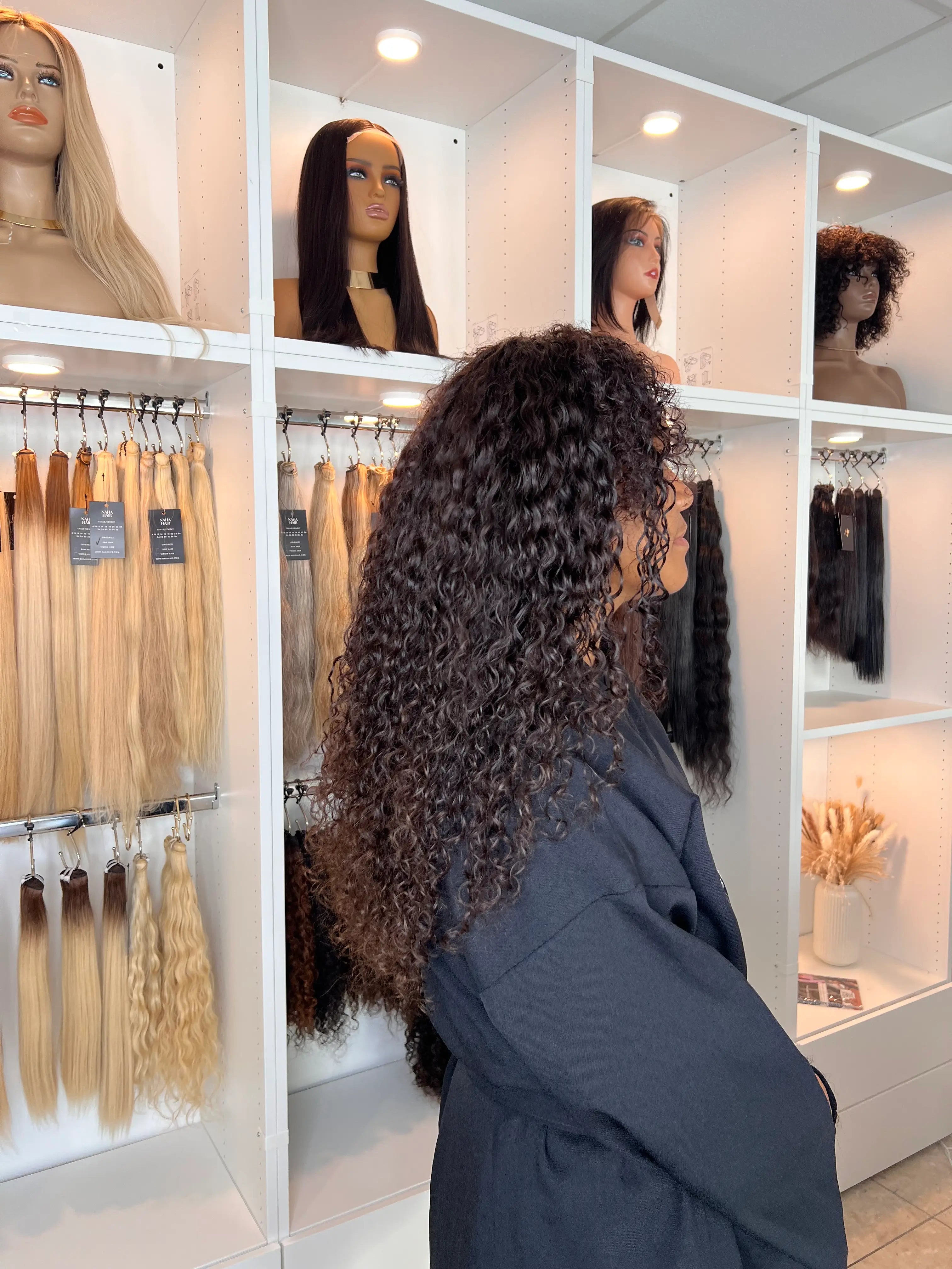 Extensions Raw Hair Bouclées – Châtain Foncé #2